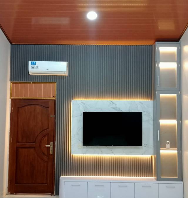Panel Dinding dan Backdrop TV